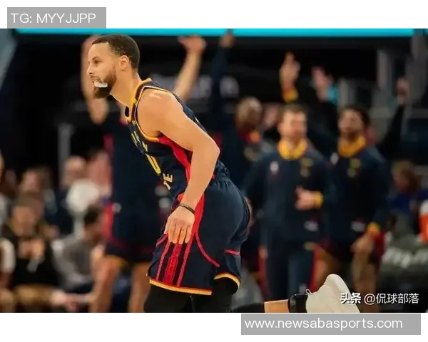 库里三分球精彩表现引发热议一度登上微博热搜榜第二位