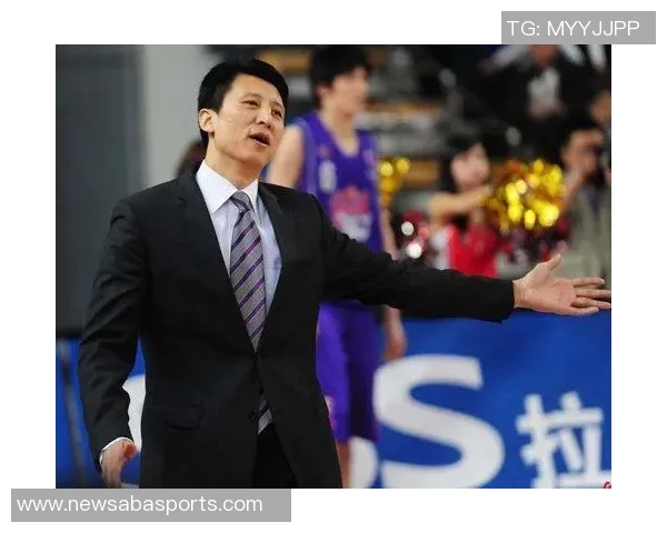 郭士强李昂美考察期间与杨瀚森共度火锅时光尽享欢乐歌声